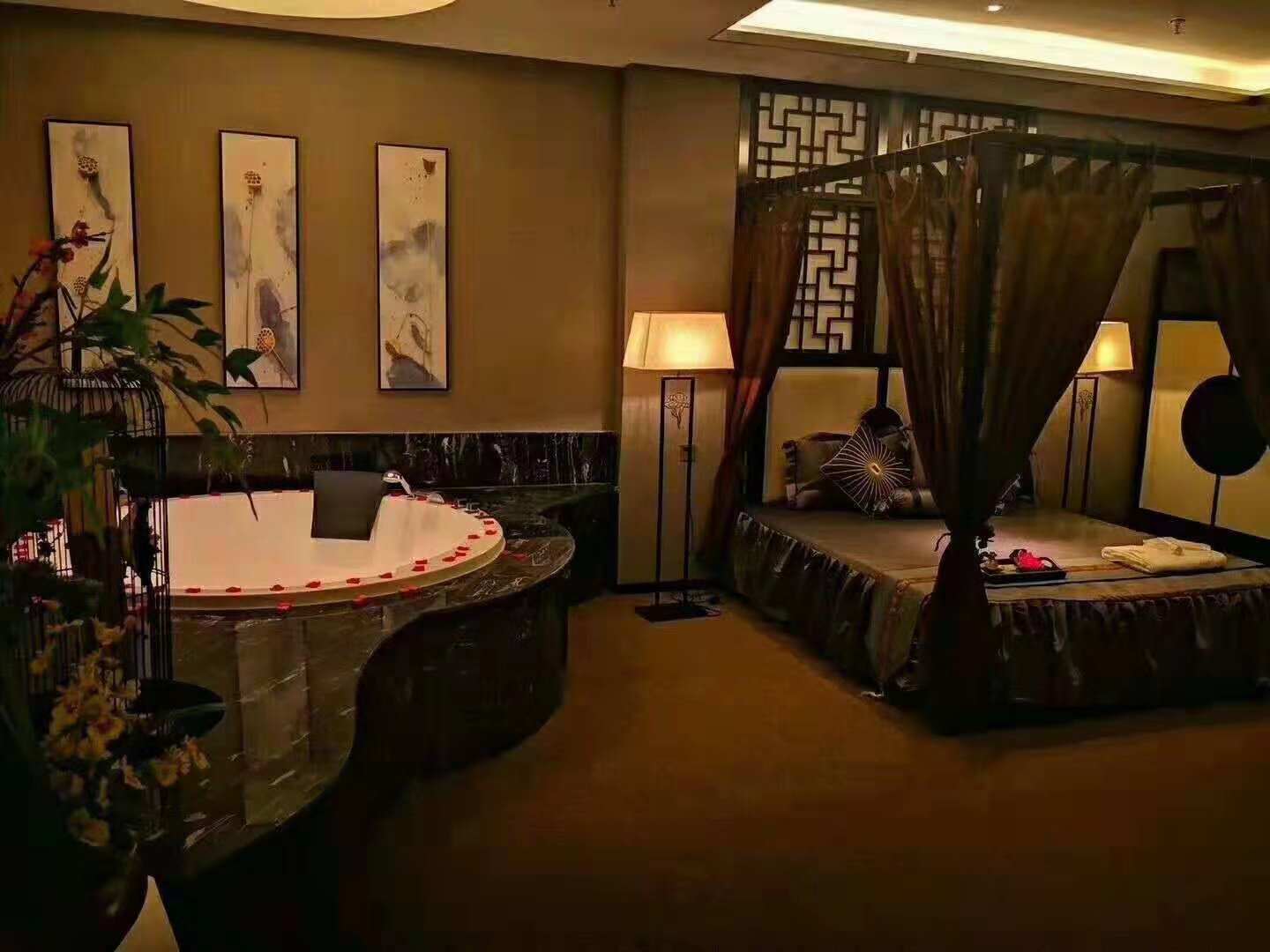 南昌正规休闲会所-尽显大气稳重，又不失温馨舒适